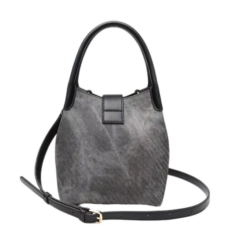 Fashionable commuter bucket bag for women